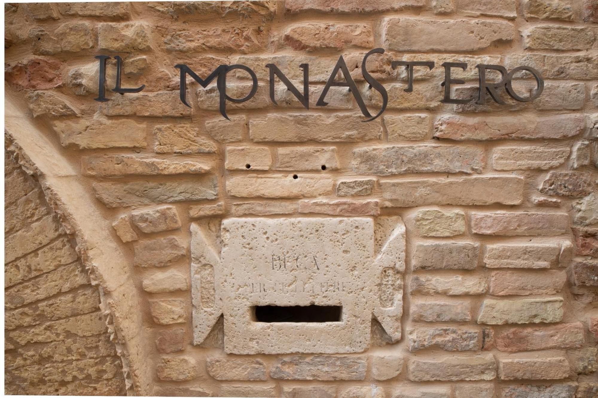 The Monastery - Unique Vacation Home Monteprandone Extérieur photo